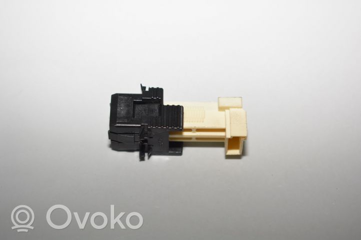 BMW 3 F30 F35 F31 Reversing light switch sensor 