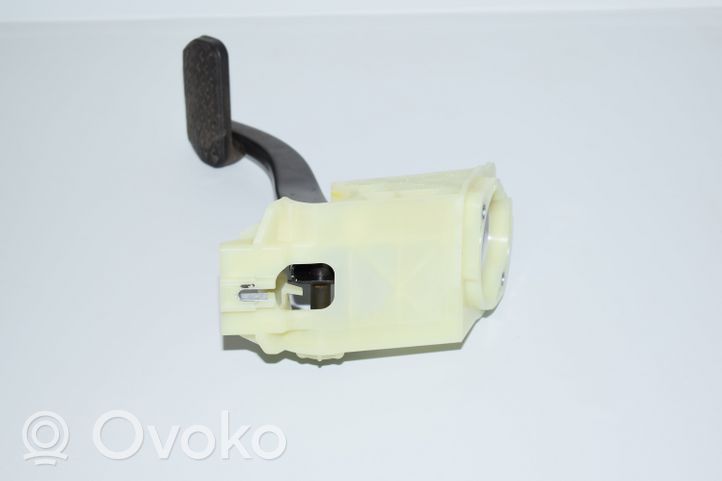 BMW 3 F30 F35 F31 Pedal de freno 6860648