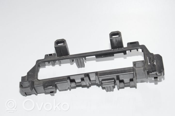 BMW M8 F91 F92 G14 G15 Kita variklio skyriaus detalė 7857151