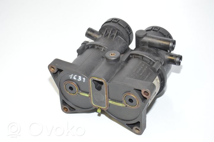 BMW 7 E65 E66 Separatore dello sfiato dell’olio 2248284