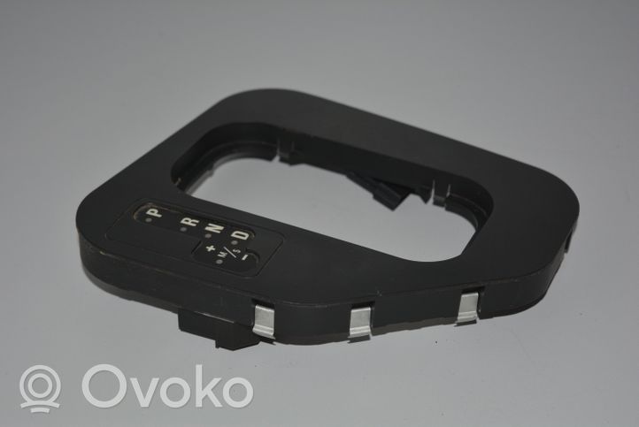 BMW 5 E39 Rivestimento in plastica cornice della leva del cambio 