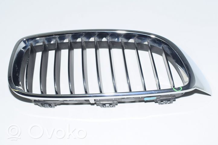 BMW 4 F32 F33 Grille calandre supérieure de pare-chocs avant 7294814