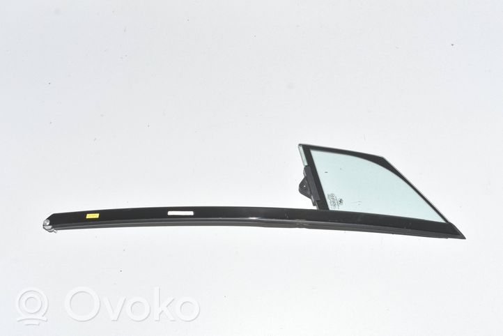 BMW i3 Fenêtre latérale avant / vitre triangulaire (4 portes) 7289041