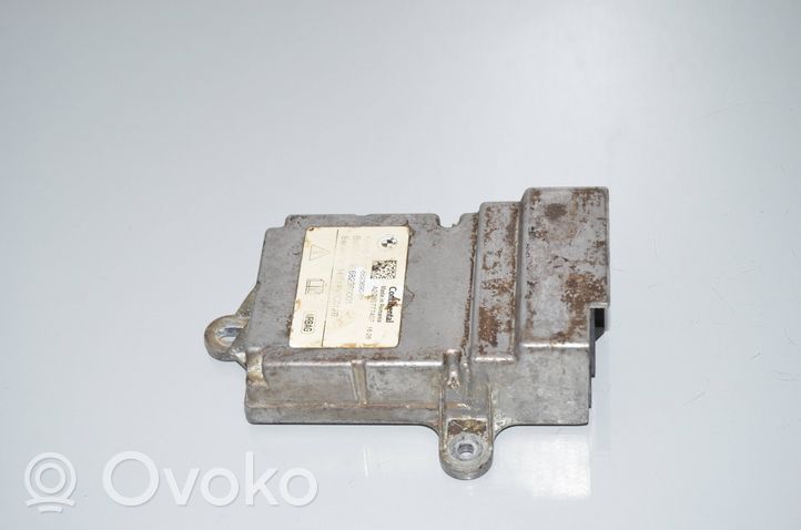 BMW 7 G11 G12 Oro pagalvių valdymo blokas 6823690