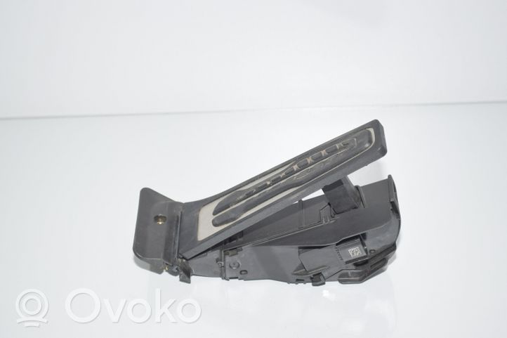 BMW iX3 G08 Akceleratoriaus pedalas 6889825