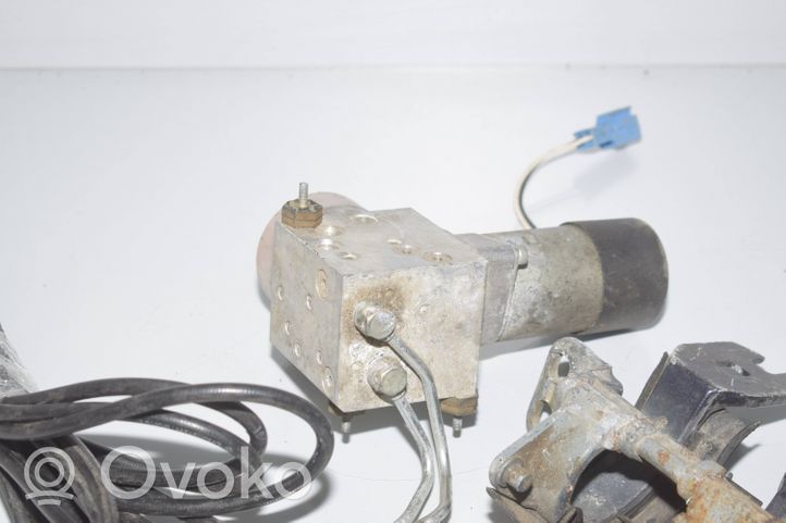 BMW 5 E39 Pompa hydrauliczna dachu składanego 7004889