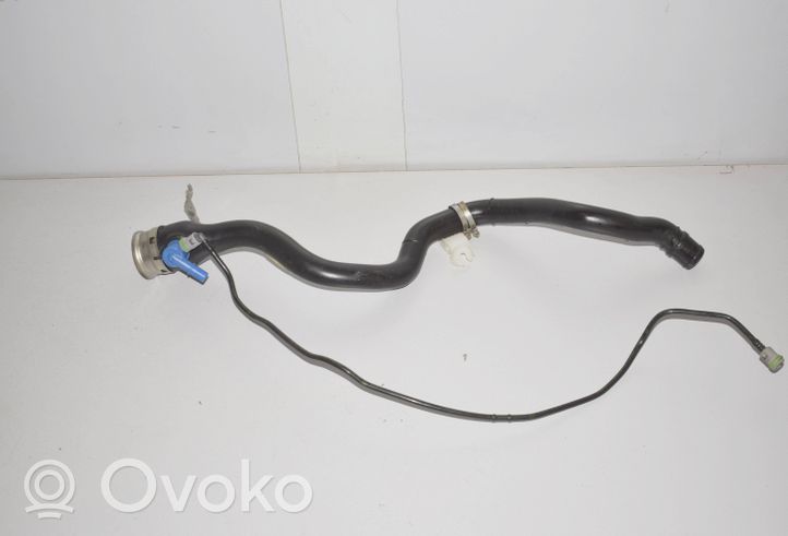 BMW 3 F30 F35 F31 Tuyau de remplissage de réservoir de carburant 7244033