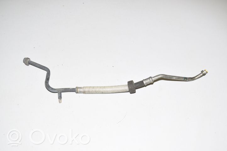 BMW 5 E39 Ilmastointilaitteen putki (A/C) 6913893