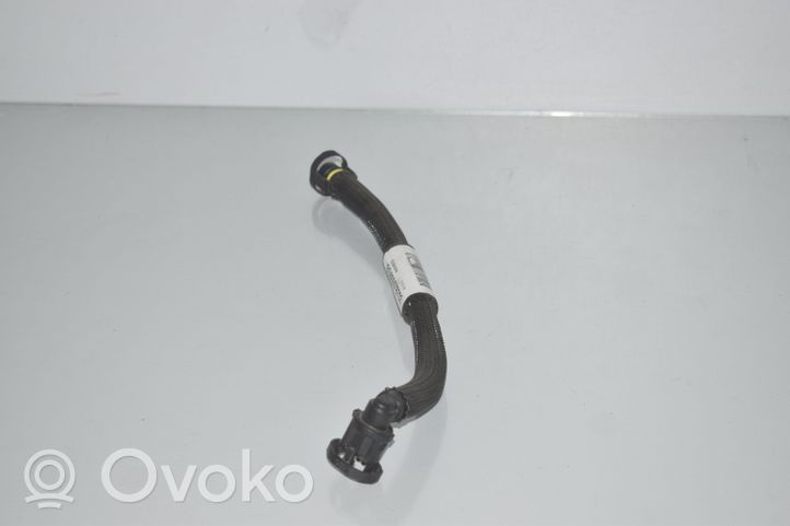 BMW 2 F46 Tuyau sous vide 8650787