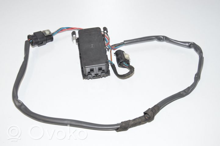 BMW 5 E39 Dzesēšanas ventilatora relejs 
