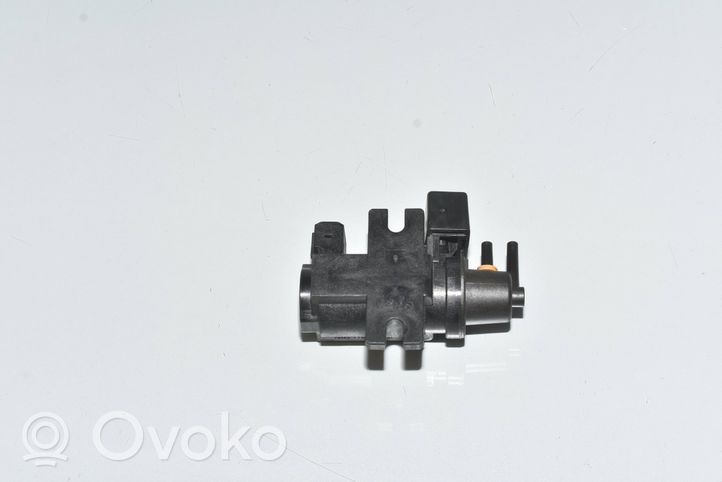 BMW X1 E84 Solenoidinis vožtuvas 7626351