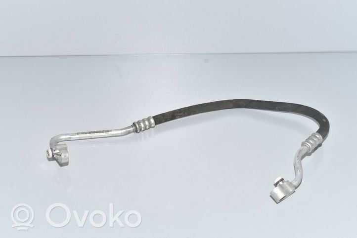 BMW 4 F32 F33 Ilmastointilaitteen putki (A/C) 6842534