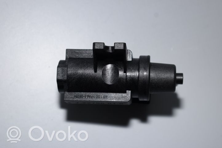 BMW 7 E38 Turbo solenoid valve 