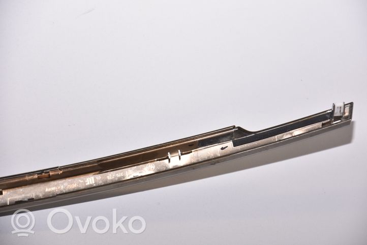 BMW 7 G11 G12 Windshield trim 