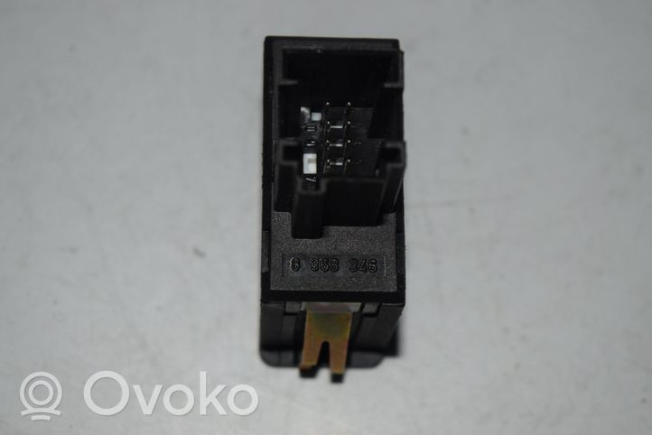 BMW X5 E53 Câble adaptateur AUX 8368346