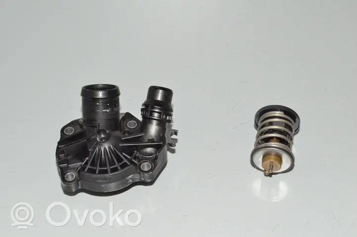 BMW 2 F45 Termostato/alloggiamento del termostato 