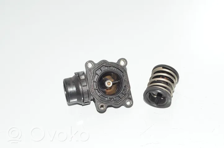 BMW 5 GT F07 Boîtier de thermostat / thermostat 