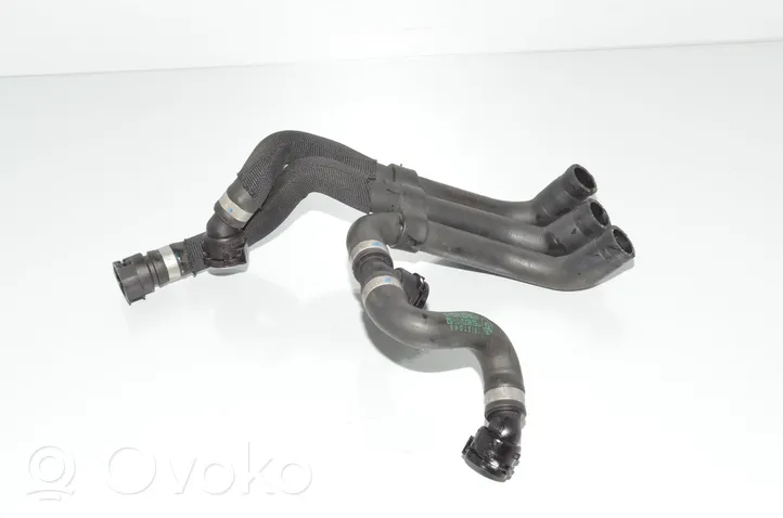 BMW 5 F10 F11 Tubo flessibile del liquido di raffreddamento del motore 