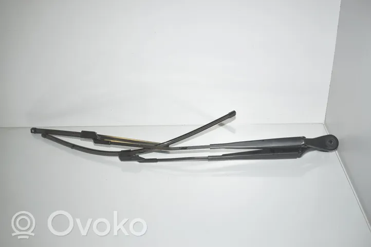 BMW 2 F46 Ramię wycieraczki szyby przedniej / czołowej 9464504