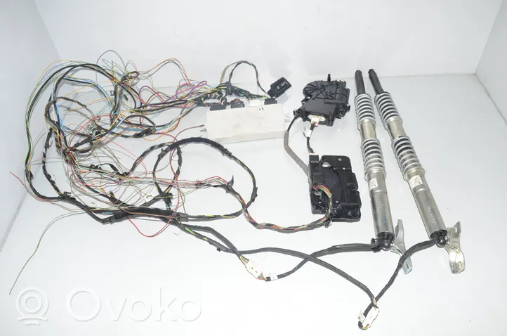 BMW 5 F10 F11 Kit idraulico del portellone posteriore 7208371