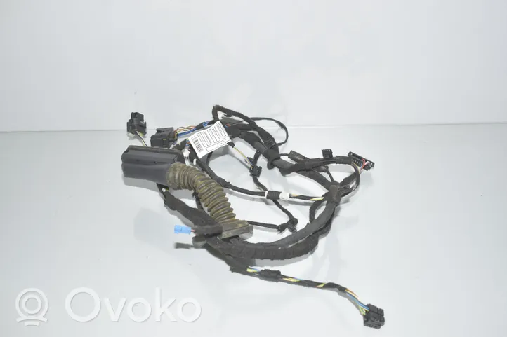 BMW 2 F46 Etuoven johtosarja 8720736