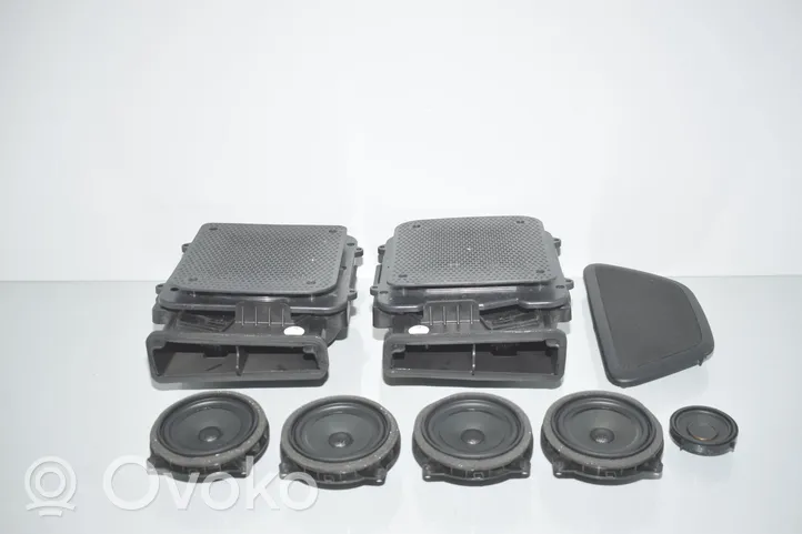 BMW 2 F46 Kit système audio 9151127