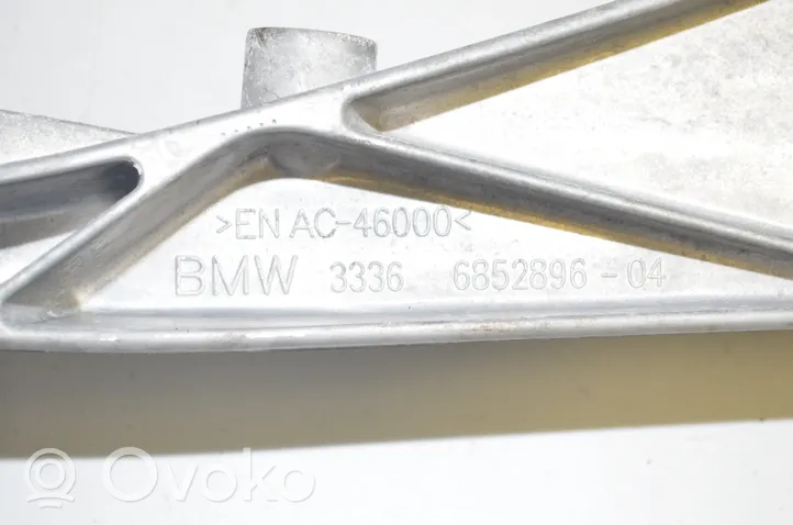 BMW X1 F48 F49 Galinio reduktoriaus kronšteinas 6852896