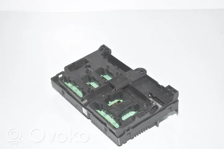 BMW 3 G20 G21 Module de fusibles 5A0E7D1