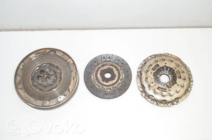 BMW 3 GT F34 Clutch set kit 7615629