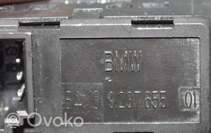 BMW X3 F25 AUX-pistokeliitin 9237655