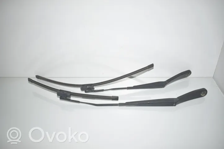 BMW X3 F25 Windshield/front glass wiper blade 7213271