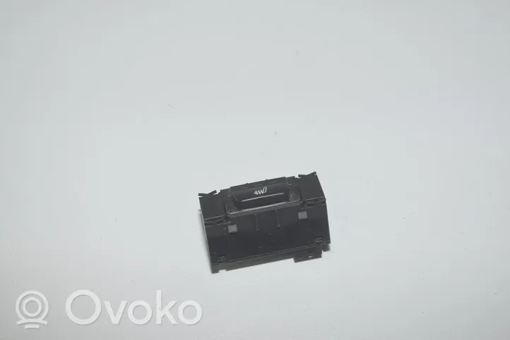 BMW 3 F30 F35 F31 Sėdynių šildymo jungtukas 9163292