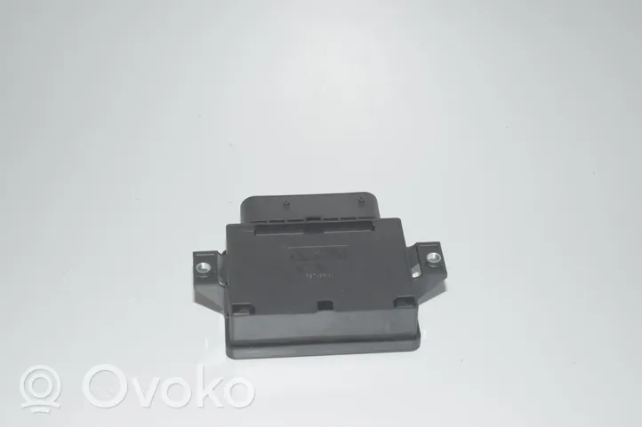 BMW X3 F25 Hand brake control module 6858017