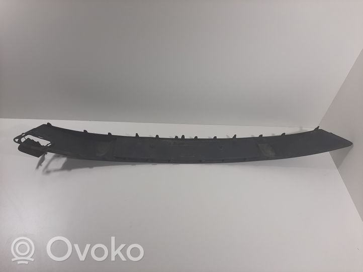 Opel Corsa D Apdailinė priekinio bamperio juosta 13285997