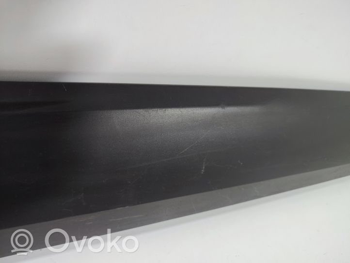 Nissan Qashqai J12 Rivestimento della portiera anteriore (modanatura) 808706UAOA