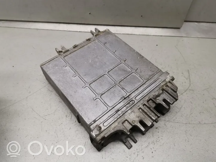 Renault Scenic I Sterownik / Moduł ECU 0281001809