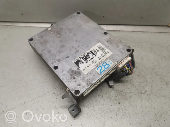 Toyota Yaris Verso Dzinēja vadības bloks 8966152280