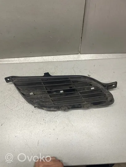 Nissan Almera Tino Griglia superiore del radiatore paraurti anteriore 2615101