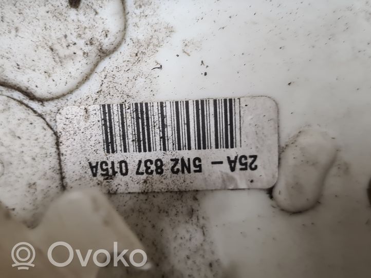 Volkswagen Scirocco Etuoven lukko 5N2837015A