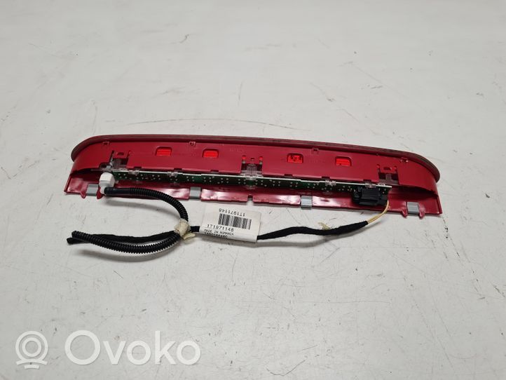 Volkswagen Touran II Luce d’arresto centrale/supplementare 1T0945087A