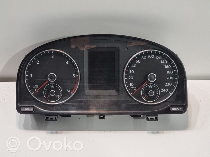 Volkswagen Touran II Licznik / Prędkościomierz 1T0920871D