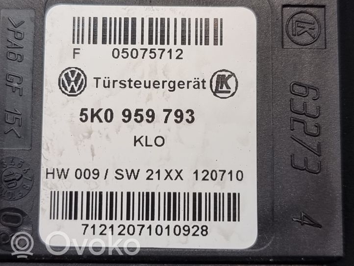 Volkswagen Touran II Moteur de lève-vitre de porte avant 5K0959793