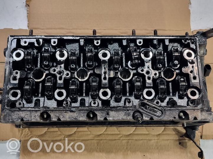 Volkswagen PASSAT B8 Engine head 04L103064C