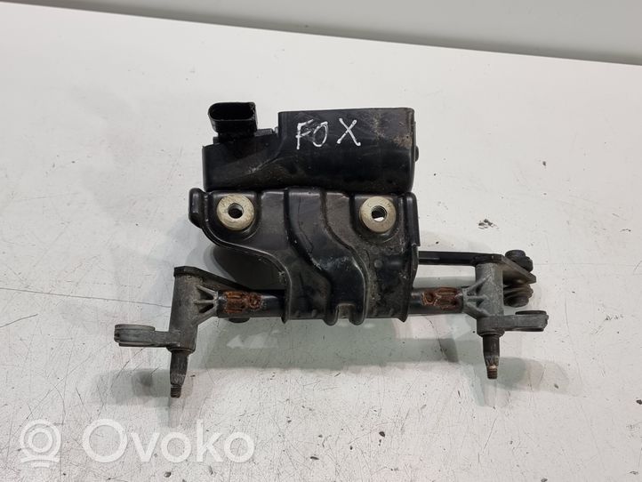 Volkswagen Fox Etupyyhkimen vivusto ja moottori 5Z0955133C