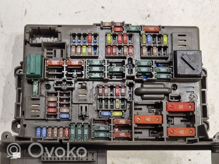 BMW 3 E92 E93 Module de fusibles 911944403