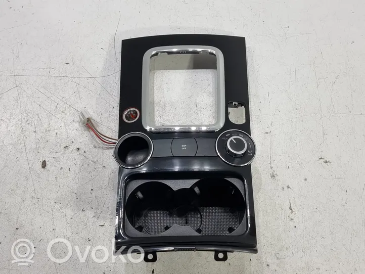 Volkswagen Touareg I Altri elementi della console centrale (tunnel) 7L6858602C