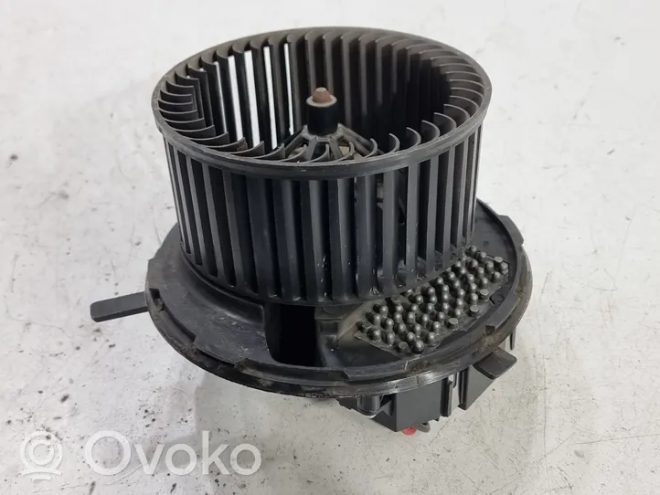 Volkswagen Touran II Heater fan/blower 1K1820015J