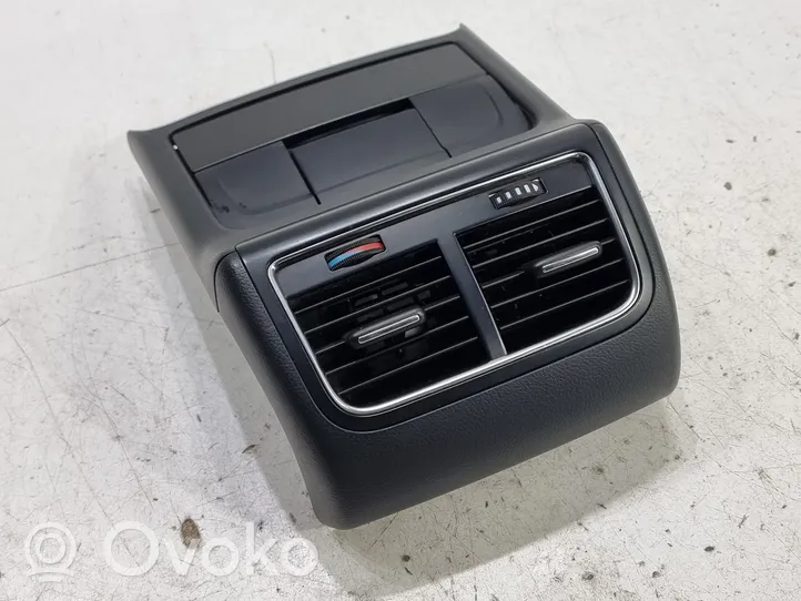 Audi A4 S4 B8 8K Kita centrinė konsolės (tunelio) detalė 8K0864376