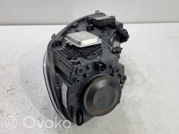 Volkswagen Golf VI Lampa przednia 5K1941752D