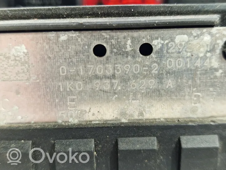 Volkswagen Golf VI Fuse box set 1K0937125C